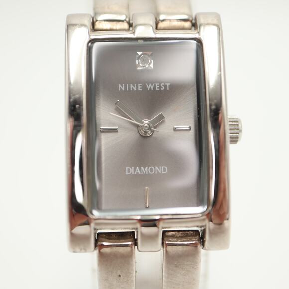 Nine West Diamond Silver Tone Tank Womens 19mm Watch Link Bracelet w New Battery - Picture 6 of 13